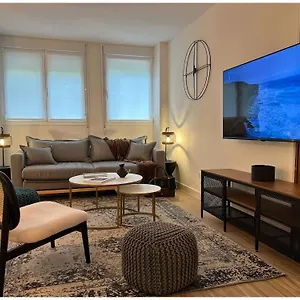 Elegance Lifestyle - Parking Gratuito! Apartamento San Sebastián